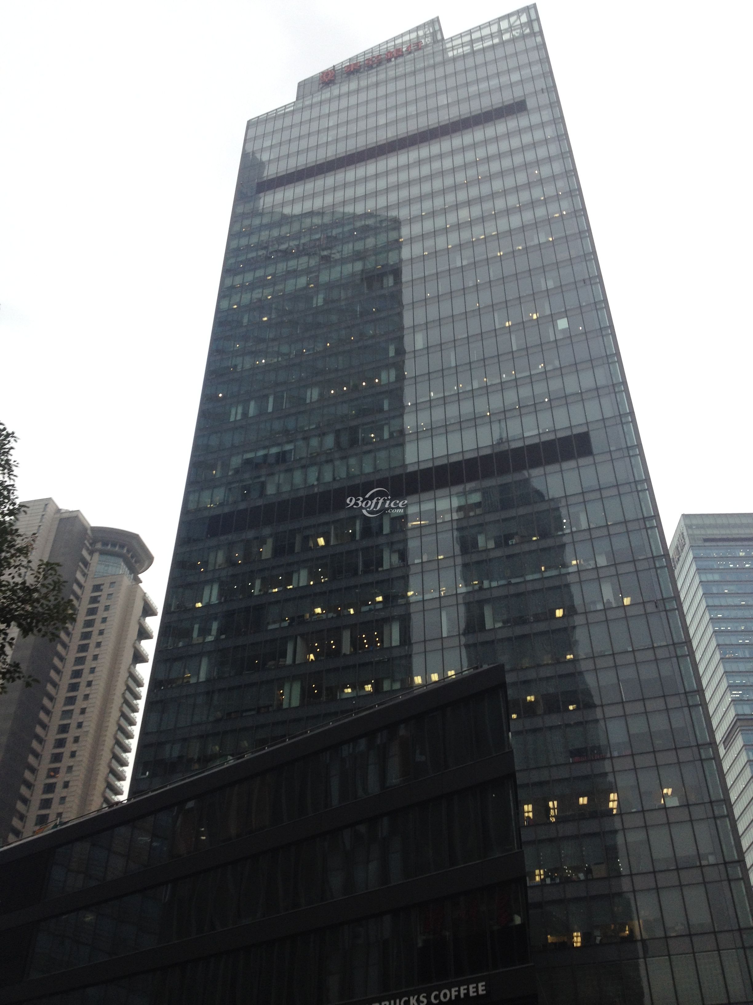 东亚银行大厦写字楼出租-办公楼外立面