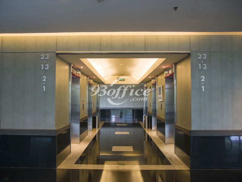上海世贸商城办公楼出租-写字楼大堂电梯