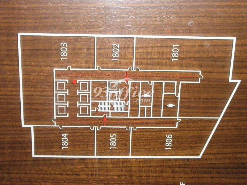 浦东嘉里城办公楼租金-写字楼平面图
