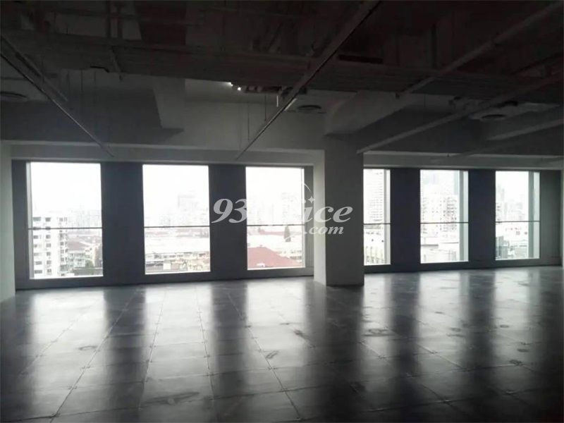 上海国际贸易中心办公室出租租赁租金