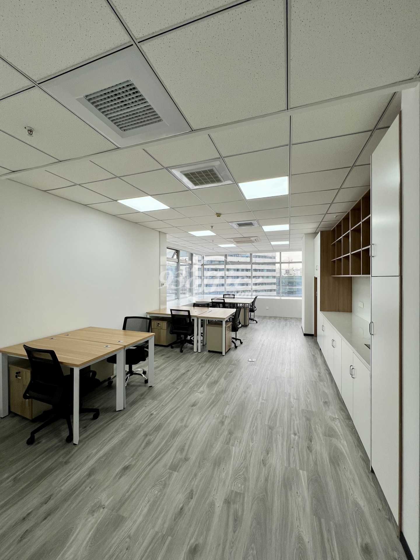 企业广场办公室出租租赁租金