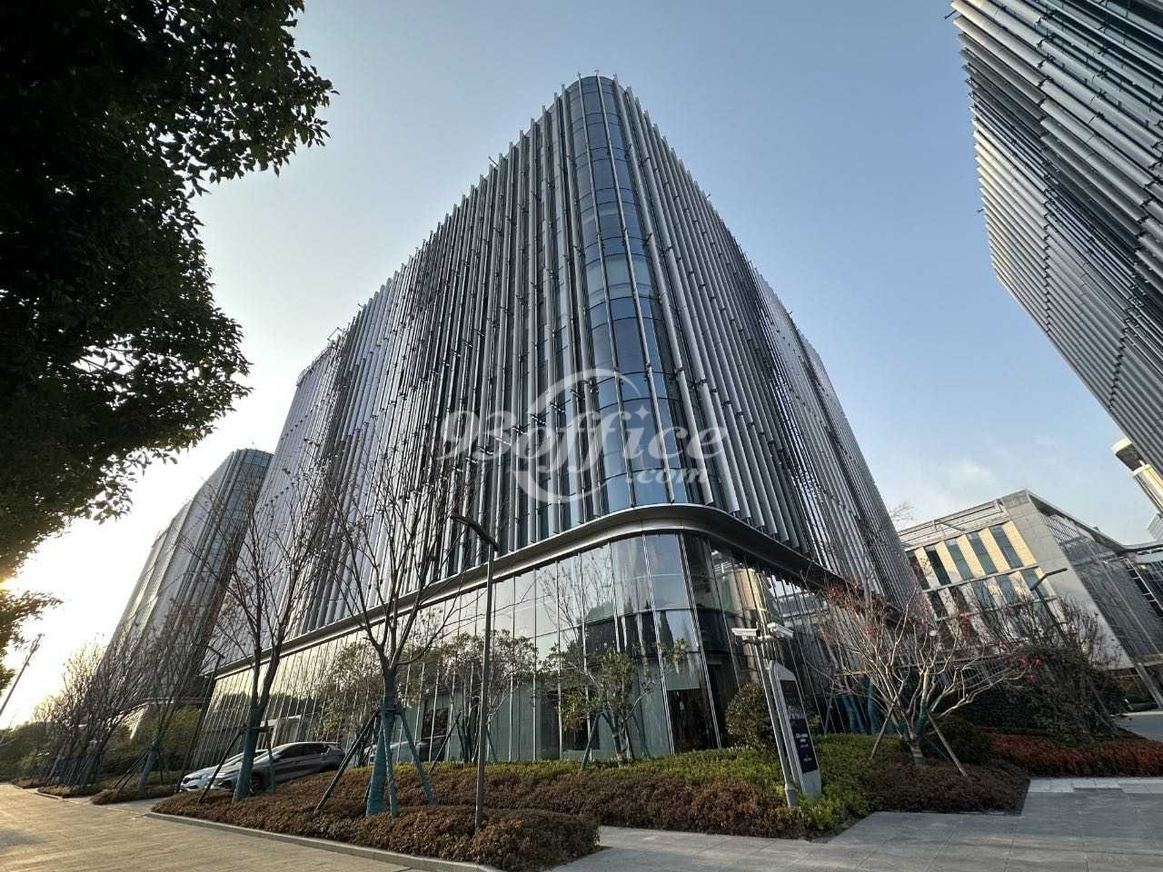 新虹桥中心商务中心出租-外立面